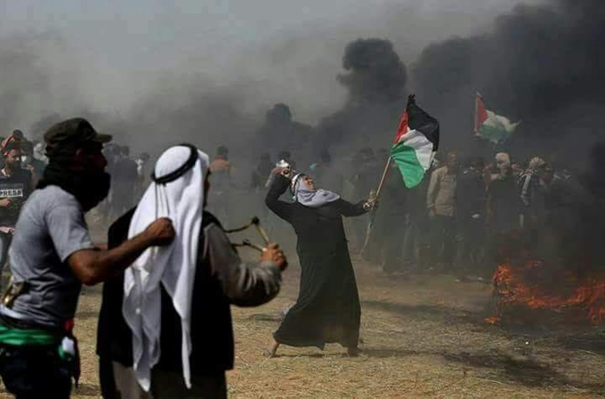 شهيد و968 إصابة بمسيرة العودة الكبرى في غزة